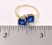 Stunning Blue Sapphire Gem Ring In Yellow Gold