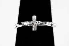 14k White Gold Cross Ring Size 5