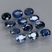 Natural 3.23ct blue Sapphire set with multiple hues