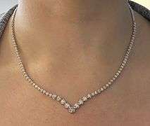 Stunning 3.06CTW Diamond Tennis Necklace