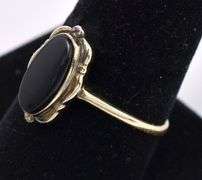 Cute Black Onyx Vintage Ring In Yellow Gold