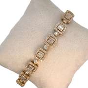 14K YELLOW GOLD BRACELET WITH SQUARE LINKS FEATURING DIAMONDS IN THE MIDDLE