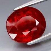 Fiery 5.42ct top red orange Spessartite Garnet