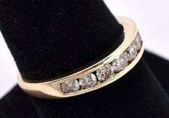 Elegant Diamond Ring In 14K Yellow Gold