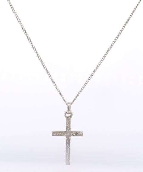 Vintage Sterling Silver Cross Pendant on Chain