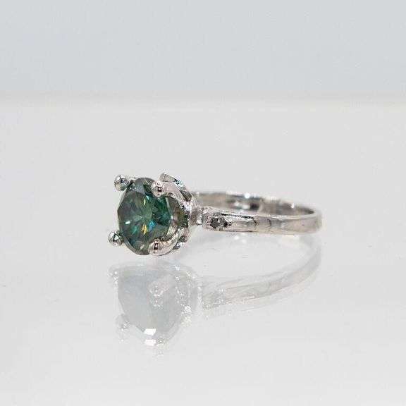 4.35 Ct Paraiba Green VVs1 Fire Moissanite Ring