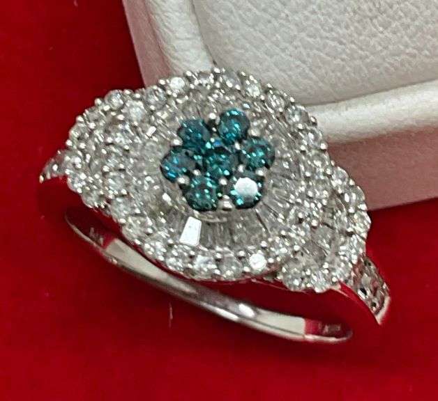 CERTIFEID BRAND NEW 14K WHITE GOLD AND DIAMOND RING