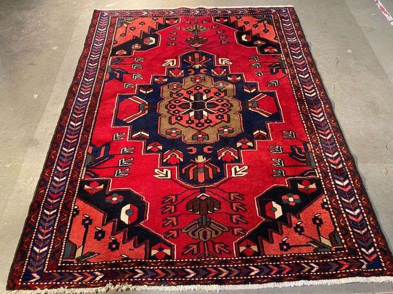 Stunning Persian  Rug 5'.3"X7'.1"
