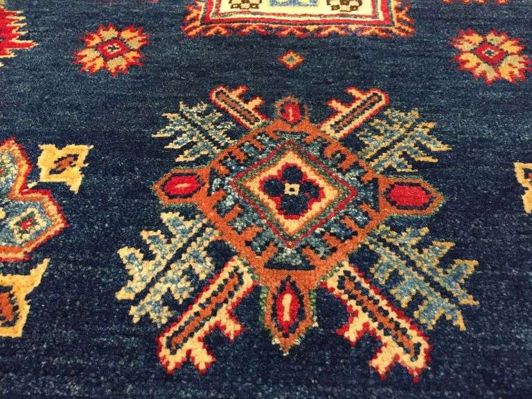 Fine Hand Knotted Wool Geometric Round Kazak 8X8
