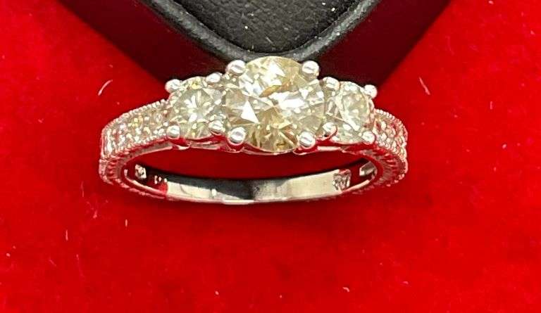 CERTIFIED BRAND NEW LADIES 14K WHITE GOLD AND DIAMOND RING