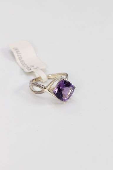 Sterling Silver Natural Amethyst Gemstone Ring Size 8