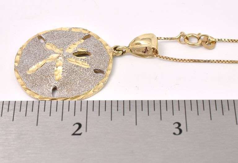 Beautiful Sand Dollar Pendant Necklace In Two-Tone 14K Gold