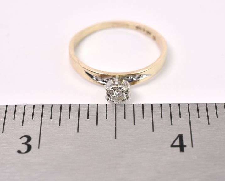 Divine Diamond Ring In Yellow Gold