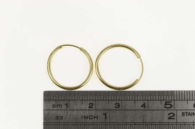 14K Yellow Gold 18.6mm Round Classic Seamless Look Hoop Earrings