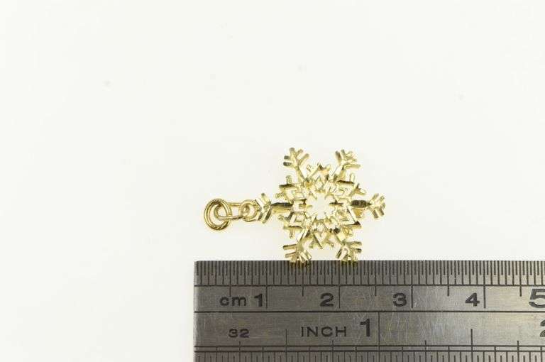 14K Yellow Gold Snowflake Winter Season Motif Holiday Charm/Pendant