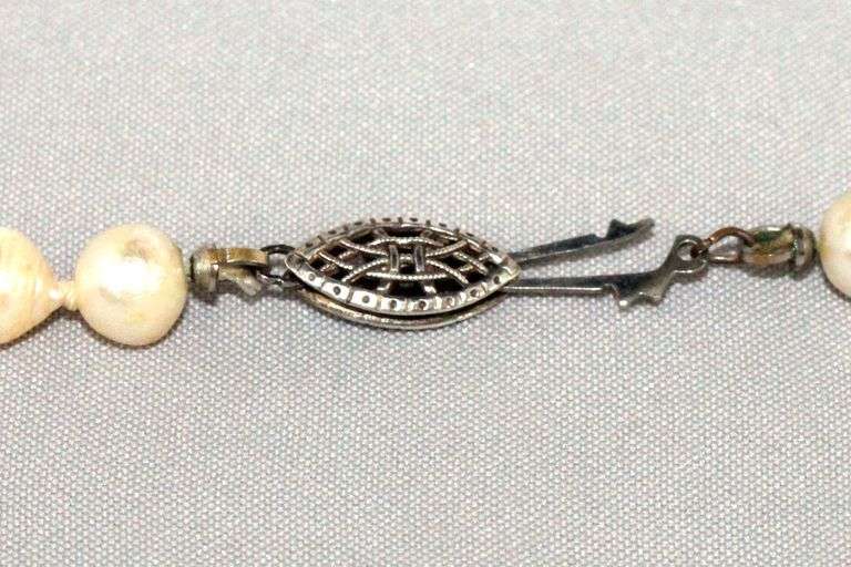 Baroque Pearl Necklace