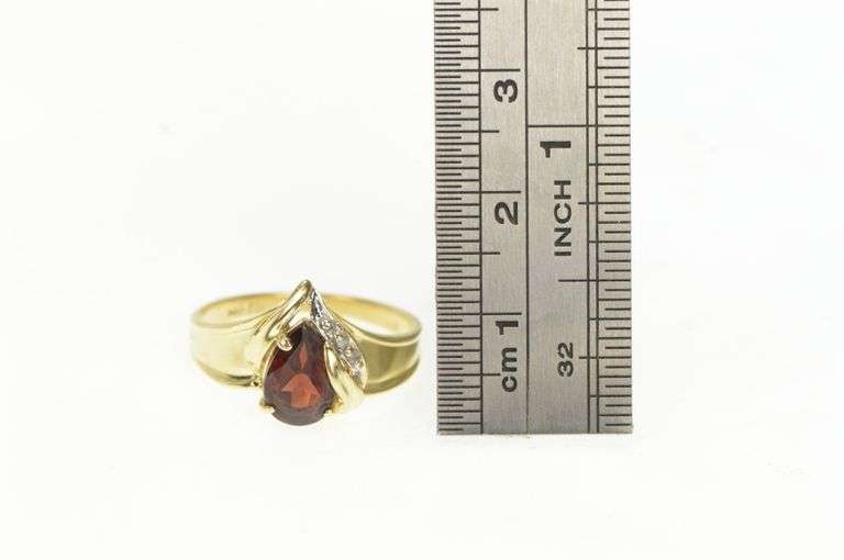 14K Yellow Gold Pear Garnet Diamond Accent Vintage Statement Ring