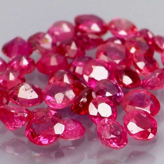 Premium 3.72ct 45 piece round cut Ruby set