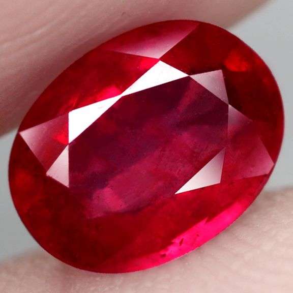 Glistening 3.32ct blood red Ruby