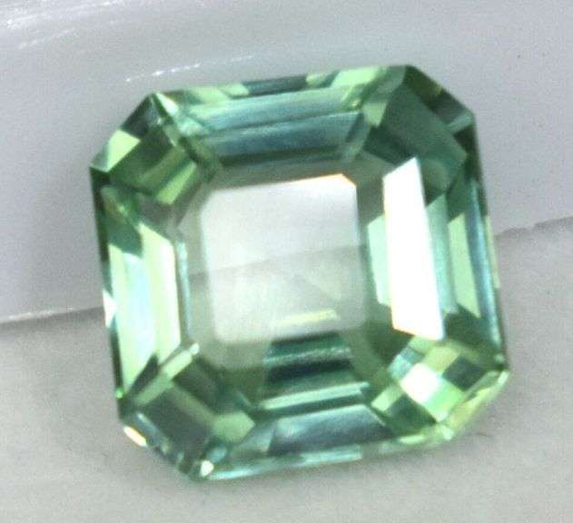 RARE 11.00 CARAT NATURAL GREEN SAPPHIRE LOOSE GEMSTONE