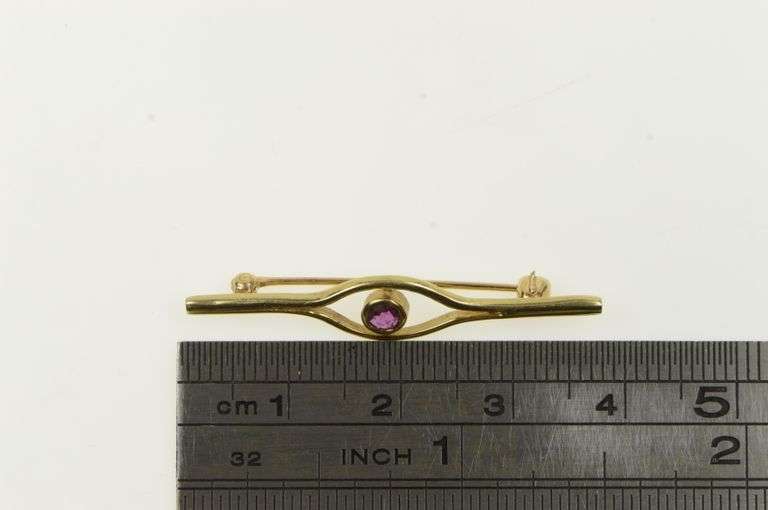 14K Yellow Gold 1960's Ornate Ruby Split Vintage Bar Pin/Brooch