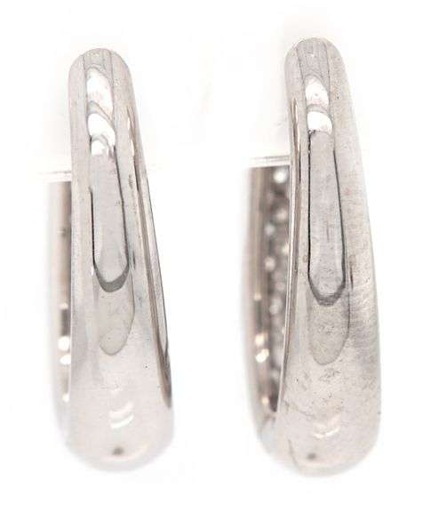 1.50ctw Pave Diamond Tapered Oval Hoop Earrings in 18K
