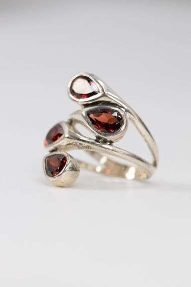 Sterling Silver Natural Garnet Gemstone Ring Size 10