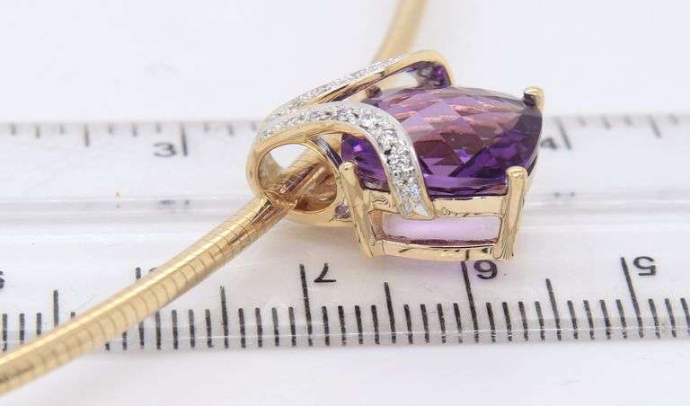 What an Incredible Yellow Gold Necklace with Amethyst and Diamond Accent