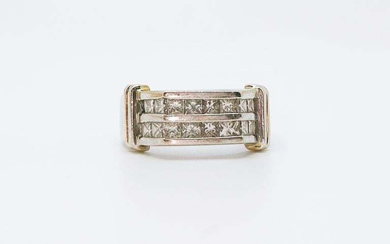 18kt Solid Gold & Diamond Band Ring- Size 9.75