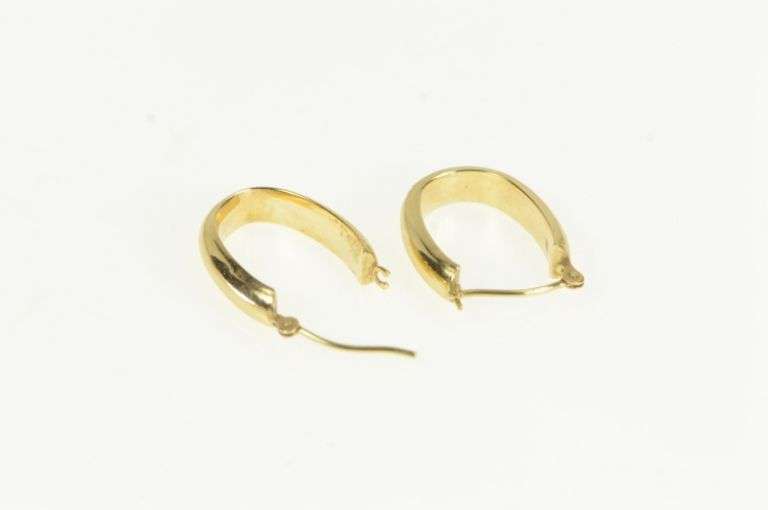 14K Yellow Gold 17.7mm Oval Vintage Classic Simple Hoop Earrings