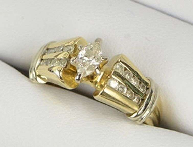 14K Yellow Gold 0.45 Ctw Marquise Diamond Classic Engagement Ring