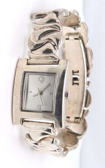 Ladies Quartz Movement Stainless Steel Watch