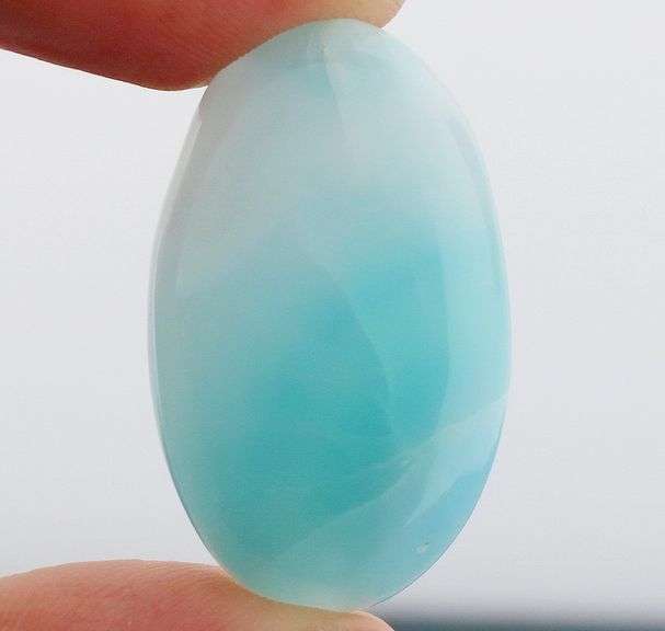 Simply stunning 32.38ct Larimar cabochon