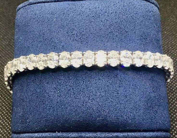 20.0+CARAT OVAL-CUT DIAMOND TENNIS BRACELET IN 18KT SOLID WHITE GOLD- YES MA'AM!!
