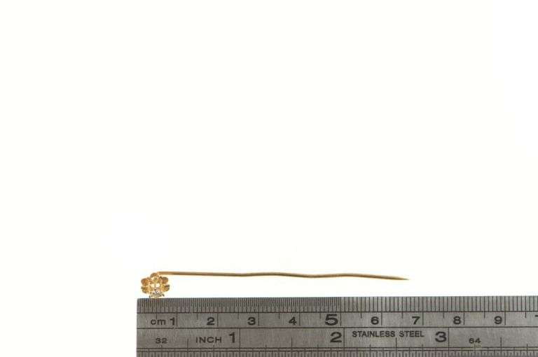 14K Yellow Gold Victorian Diamond Classic Antique Scalloped Stick Pin