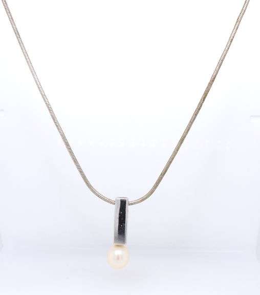 Sterling Silver Pearl Pendant on Italian Snake Chain