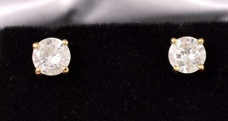 Gorgeous Approx. 1.00 CTW Diamond Stud Earrings In 14K Yellow Gold