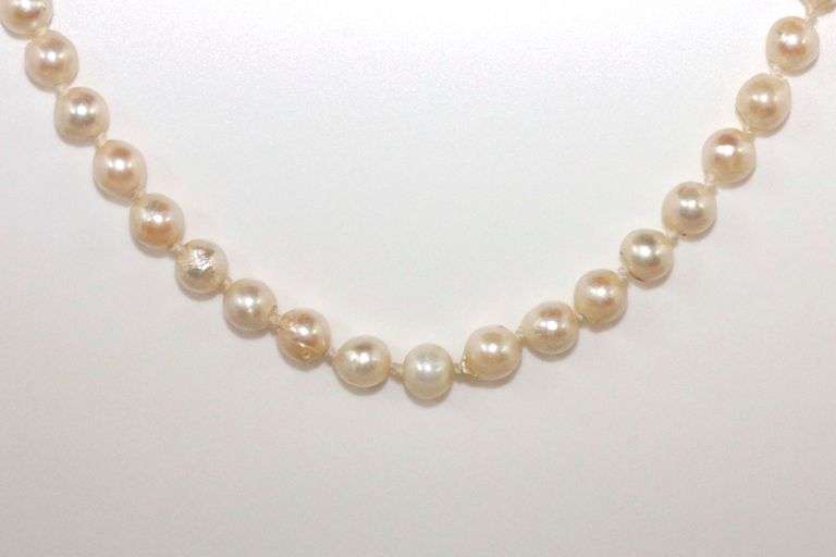 Baroque Pearl Necklace