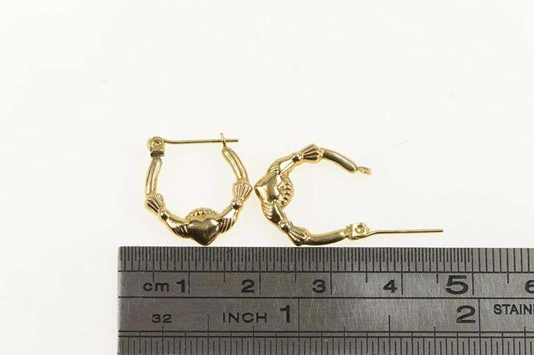 14K Yellow Gold 16.6mm Claddagh Traditional Irish Celtic Hoop Earrings