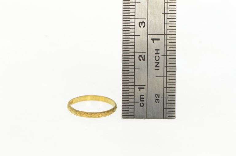 10K Yellow Gold 1.6mm Victorian Ornate Patterned Childs Baby Ring