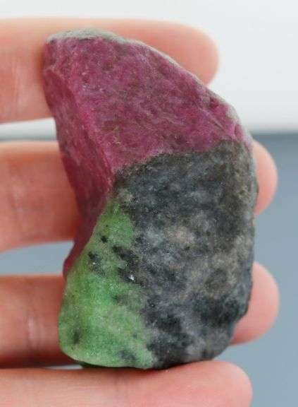 Really Cool 495.5ct Ruby In Zoisite