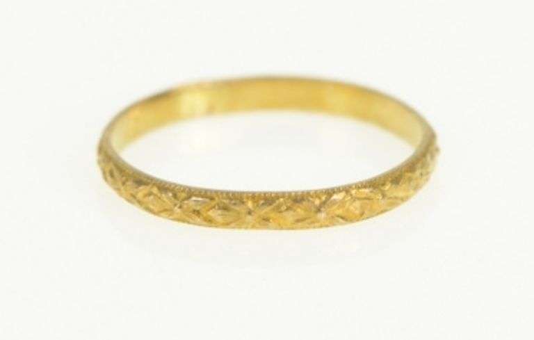 10K Yellow Gold 1.6mm Victorian Ornate Patterned Childs Baby Ring