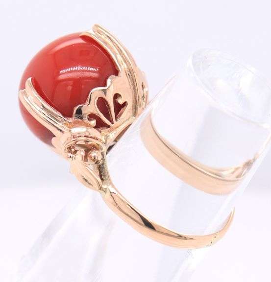 Vintage Yellow Gold Red Coral Cab Ring