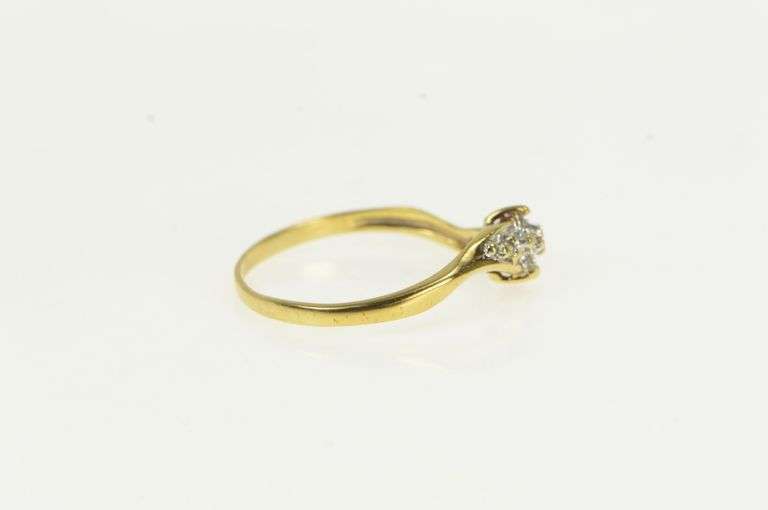 10K Yellow Gold Flower Diamond Round Cluster Vintage Ring