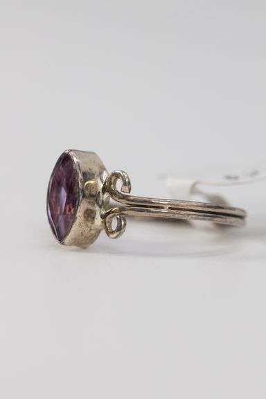 Sterling Silver Natural Amethyst Gemstone Ring Size 8