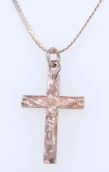 Vintage 925 Sterling Silver Cross Pendant on Chain