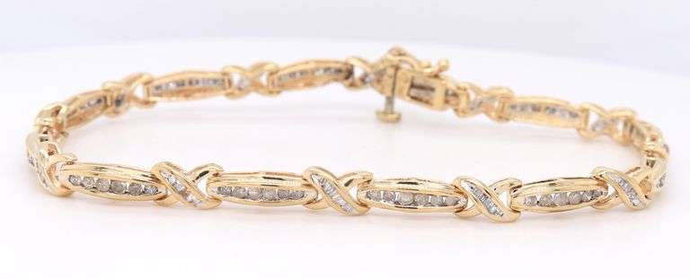 Elegant Yellow Gold XO Link Diamond Bracelet