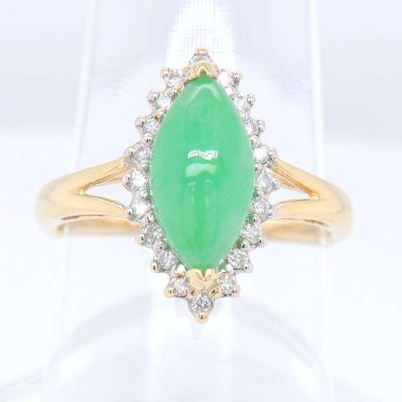 Gorgous Yellow Gold Green Jade and Diamond Ring