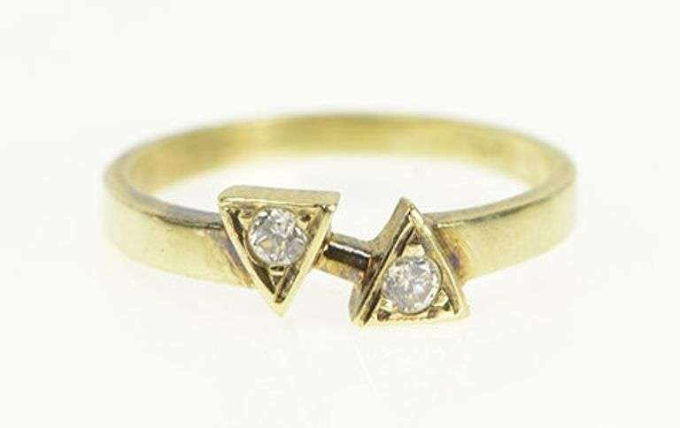 14K Yellow Gold 1960's Retro Diamond Geometric Triangle Ring
