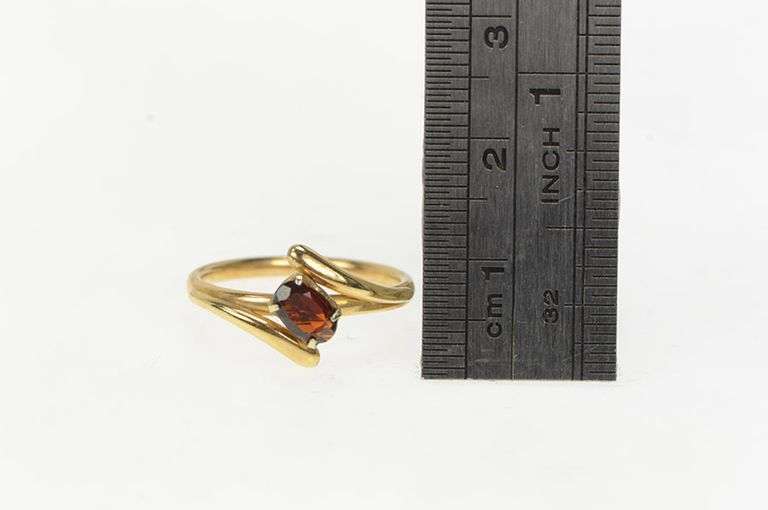 14K Yellow Gold Oval Garnet Vintage Retro Bypass Statement Ring